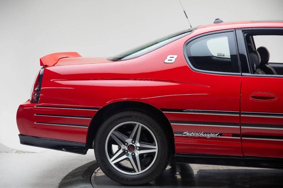 2004 Chevrolet Monte Carlo 6th Gen - Image 10 of 21