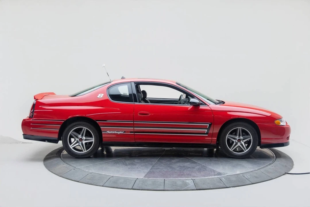 2004 Chevrolet Monte Carlo 6th Gen - Image 2 of 21