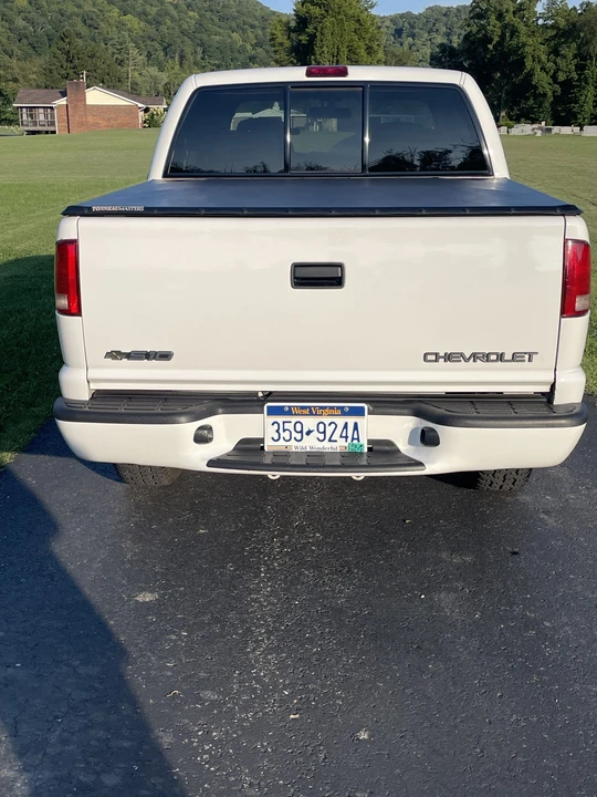 2004 Chevrolet S-10 - Image 29 of 31