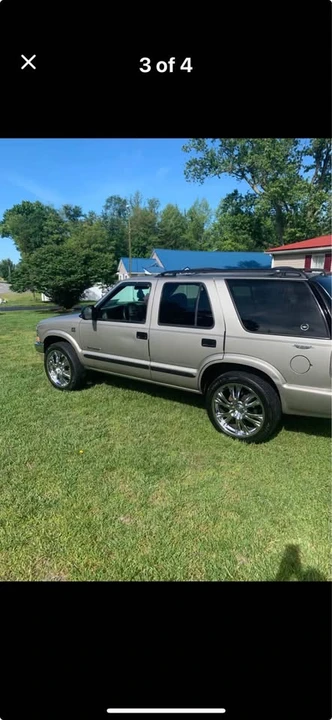 2004 Chevrolet S-10 Blazer 2nd Gen - Image 2 of 14