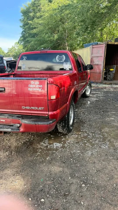 2004 Chevrolet S-10 - Image 6 of 8