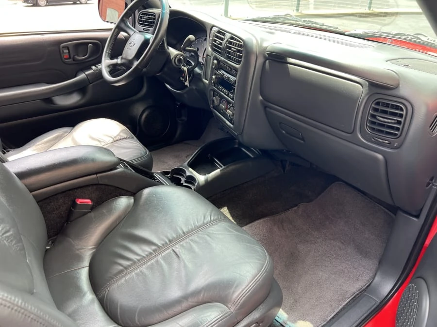 2004 Chevrolet S-10 - Image 7 of 9