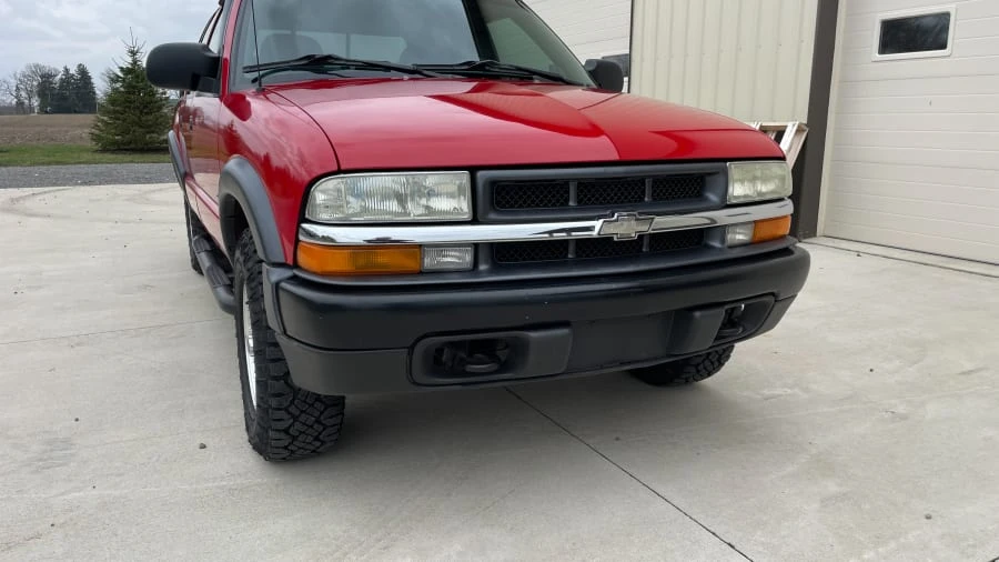 2004 Chevrolet S-10 - Image 8 of 14