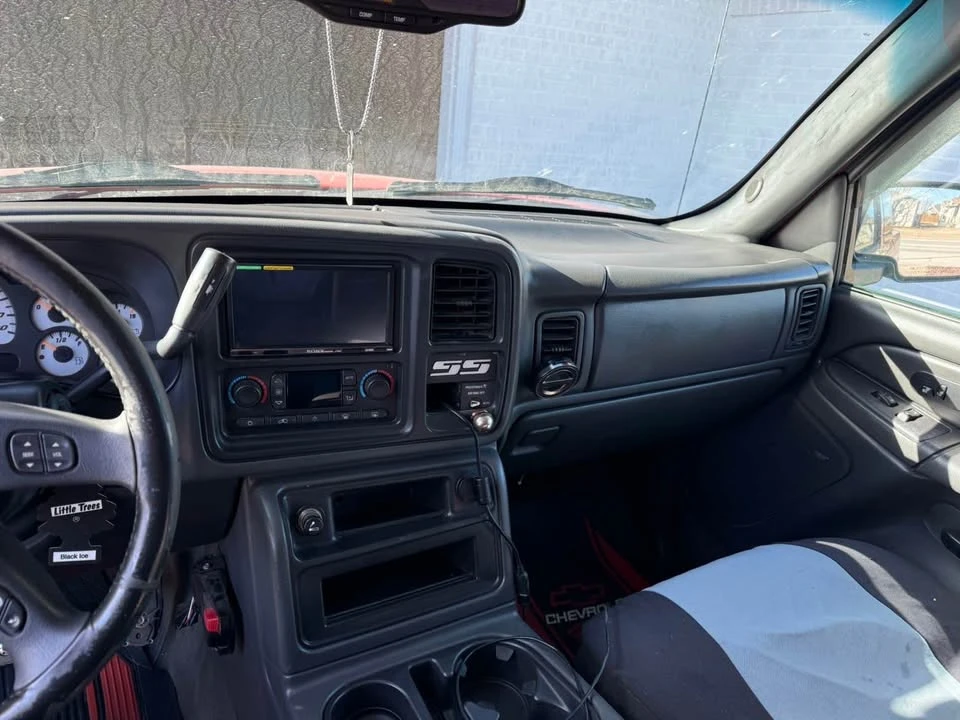 2004 Chevrolet SS - Image 6 of 9
