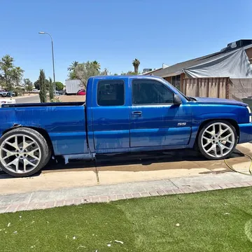 2004 Chevrolet Silverado SS