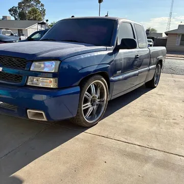 2004 Chevrolet Silverado SS