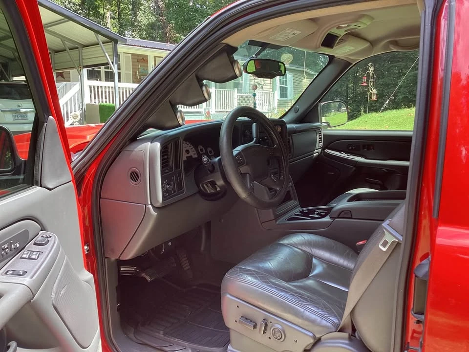 2004 Chevrolet SS - Image 12 of 16
