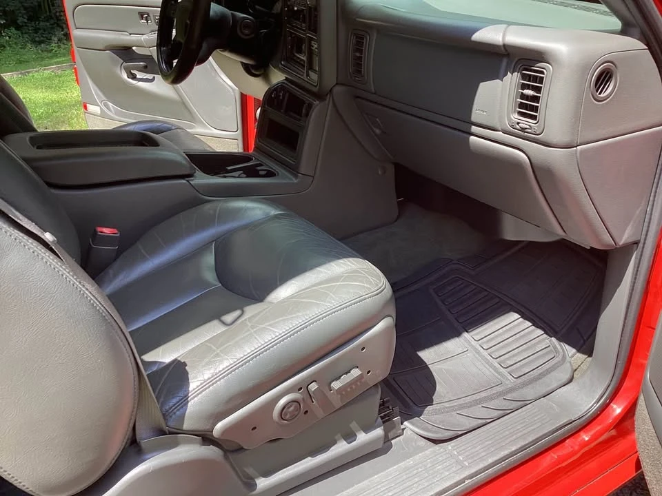 2004 Chevrolet SS - Image 10 of 16