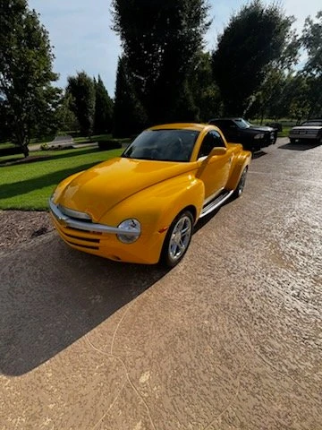 2004 Chevrolet SSR - Image 10 of 12