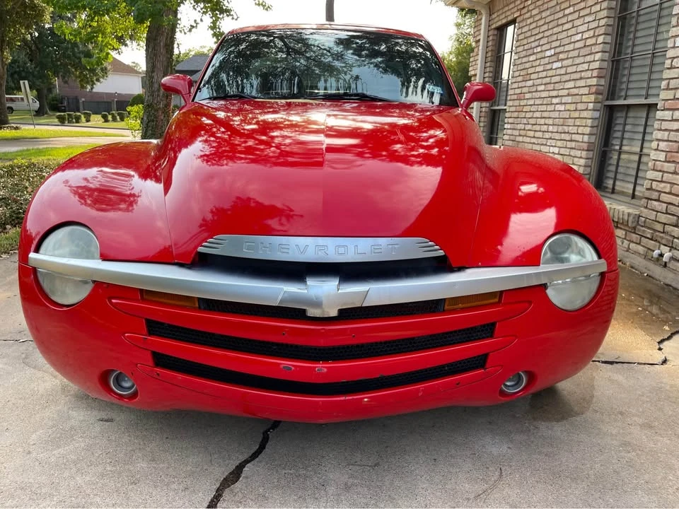2004 Chevrolet SSR - Image 6 of 10