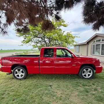 2004 Chevrolet Silverado SS