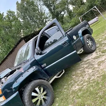 2004 Chevrolet Silverado SS