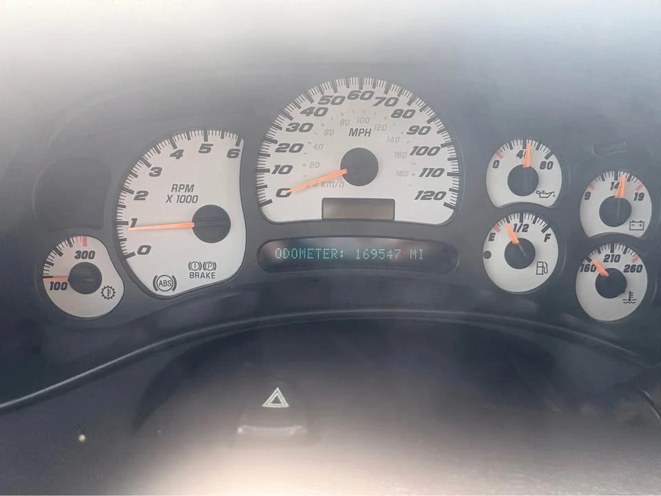 2004 Chevrolet SS - Image 2 of 17