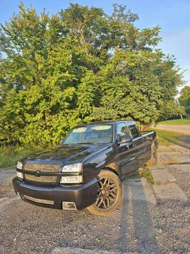 2004 Chevrolet Silverado SS