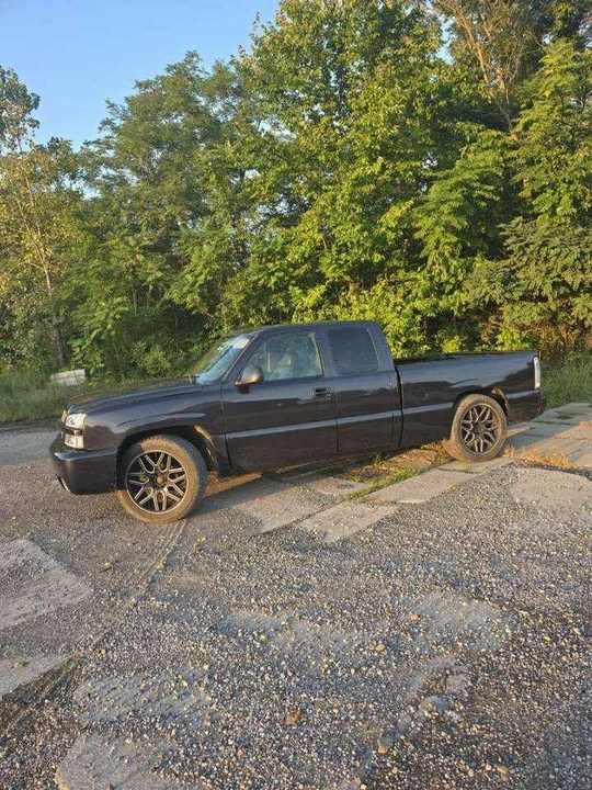 2004 Chevrolet Silverado 1st Gen - Image 2 of 13
