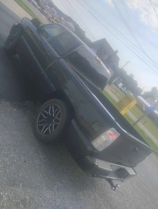 2004 Chevrolet Silverado 1st Gen - Image 10 of 12