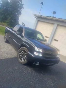 2004 Chevrolet Silverado SS