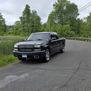2004 Chevrolet Silverado SS