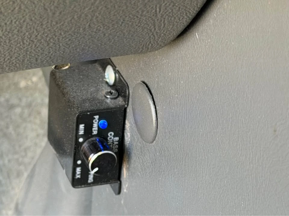 2004 Chevrolet SS - Image 8 of 10