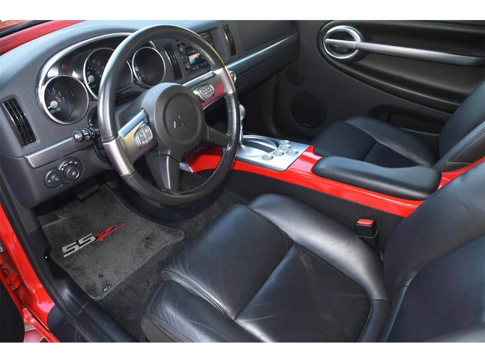 2004 Chevrolet SSR - Image 18 of 31