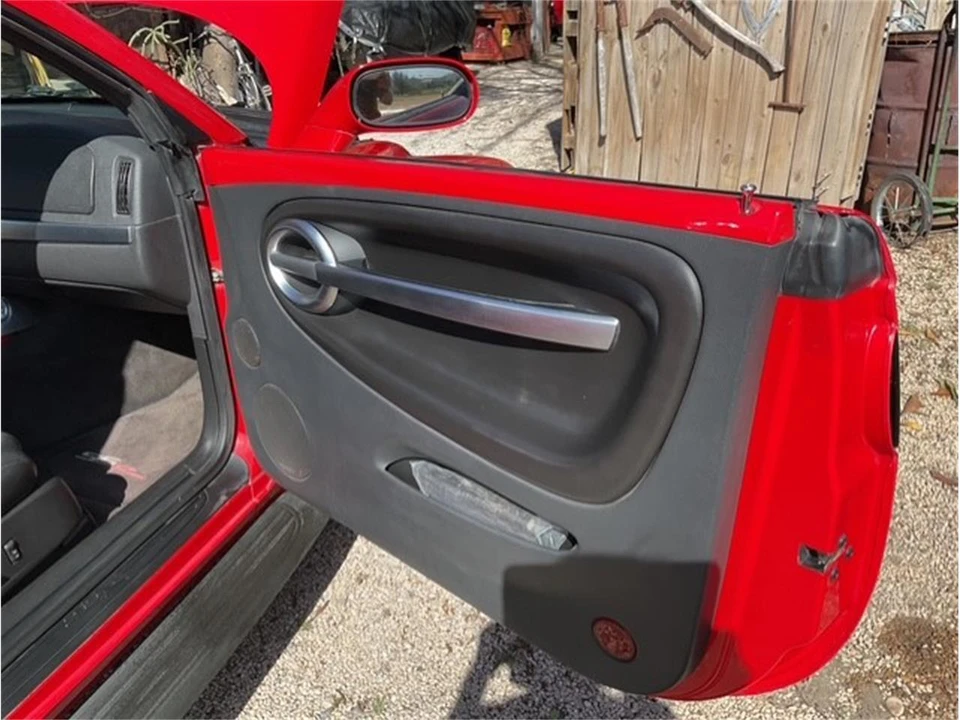 2004 Chevrolet SSR - Image 5 of 7