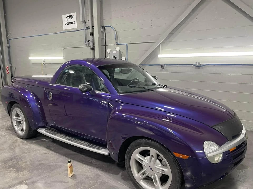 2004 Chevrolet SSR - Image 2 of 8
