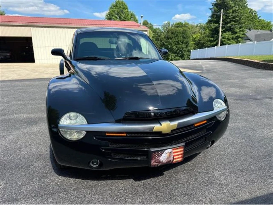 2004 Chevrolet SSR - Image 12 of 20
