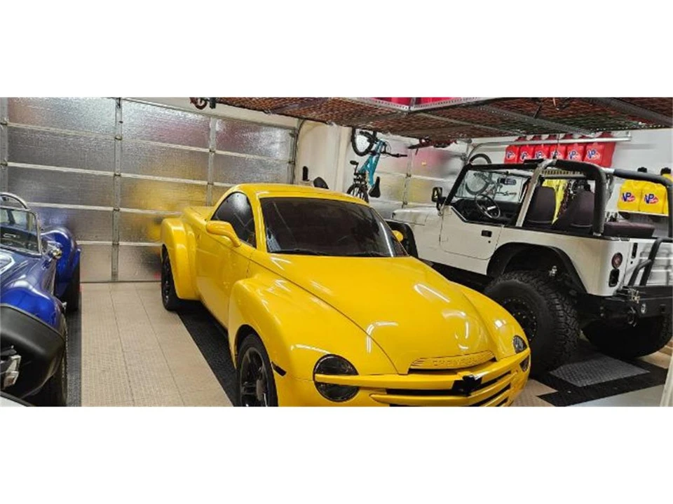 2004 Chevrolet SSR - Image 6 of 7