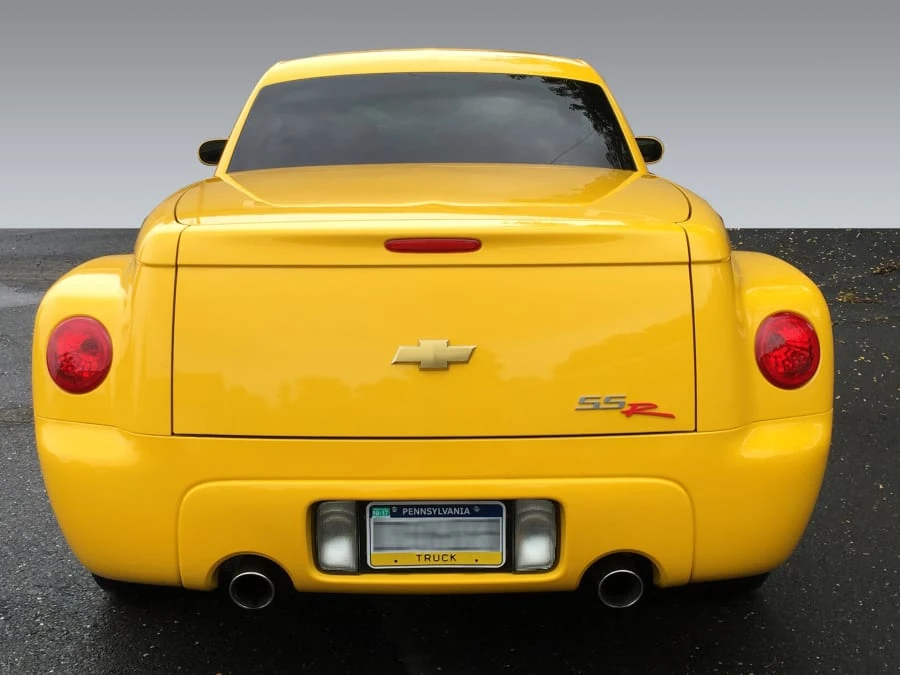2004 Chevrolet SSR - Image 8 of 10