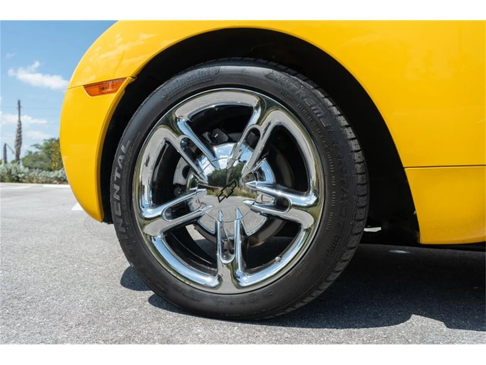 2004 Chevrolet SSR - Image 6 of 31