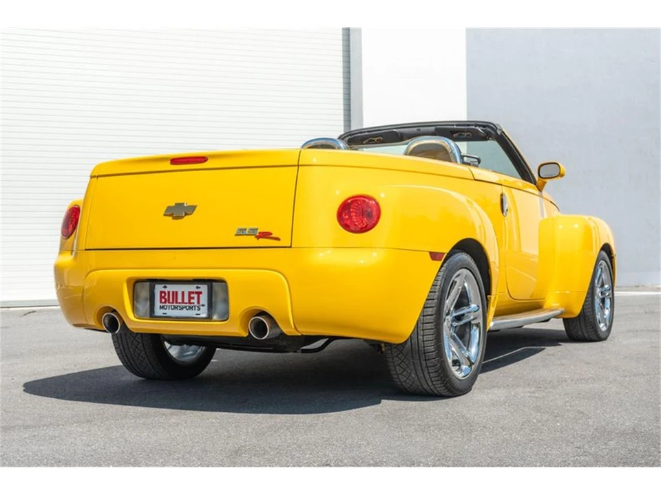 2004 Chevrolet SSR - Image 14 of 31