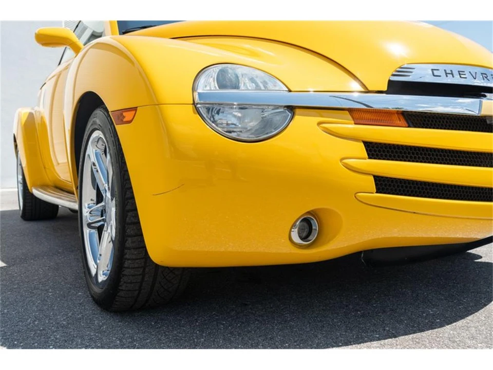 2004 Chevrolet SSR - Image 31 of 31