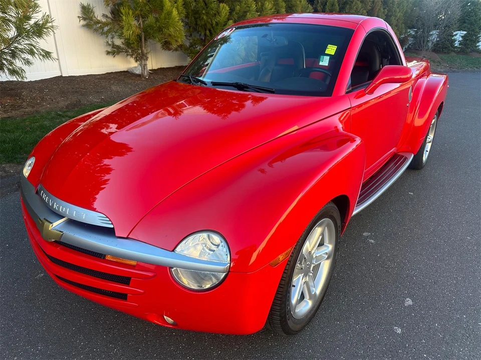 2004 Chevrolet SSR - Image 5 of 31