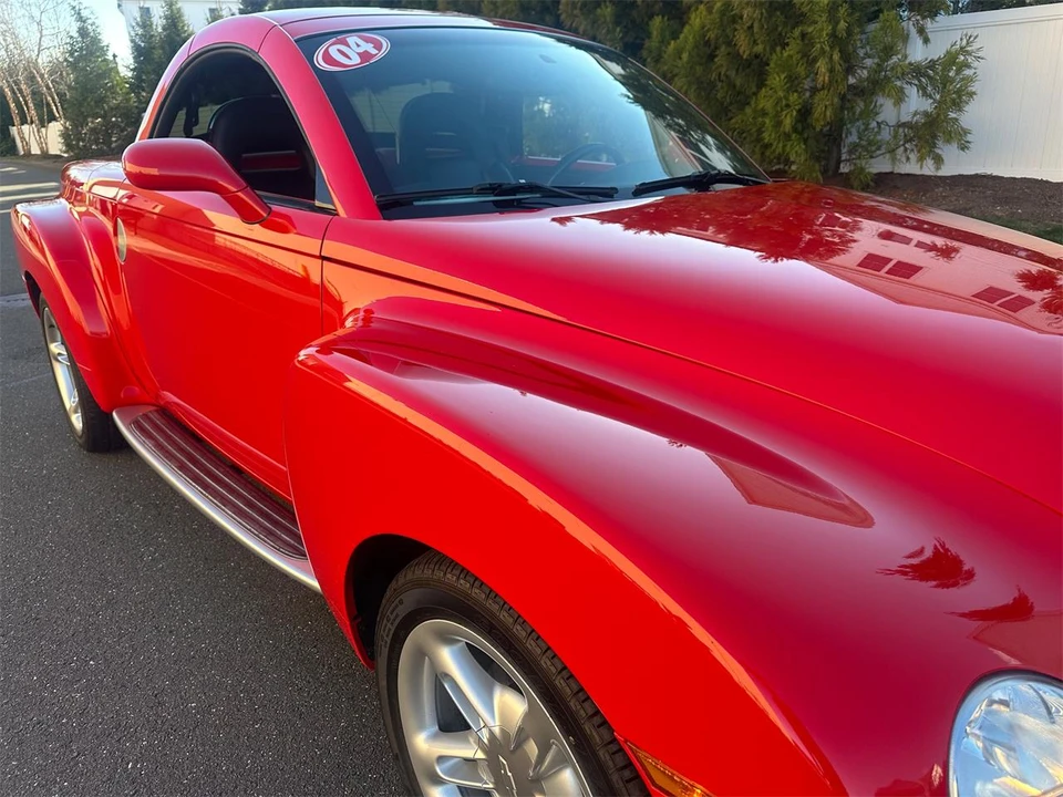 2004 Chevrolet SSR - Image 21 of 31
