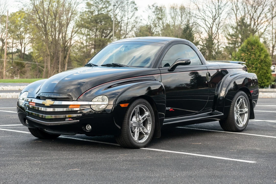 2004 Chevrolet SSR - Image 17 of 21