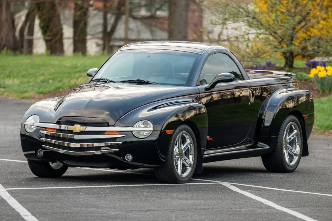 2004 Chevrolet SSR - Image 16 of 21