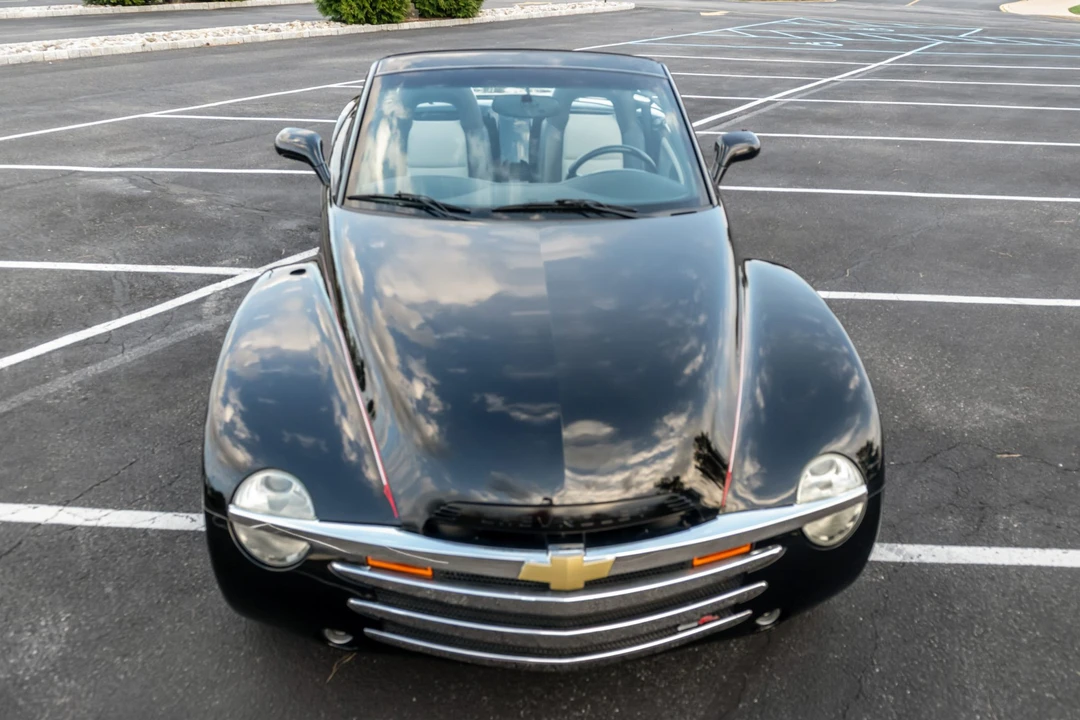 2004 Chevrolet SSR - Image 4 of 21