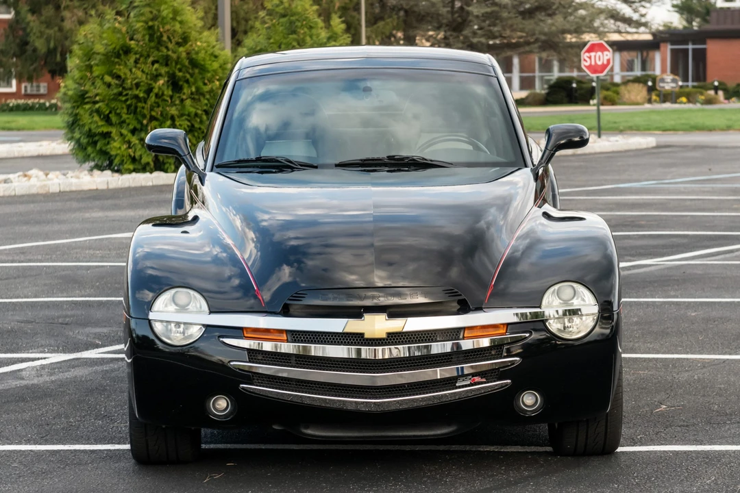 2004 Chevrolet SSR - Image 12 of 21