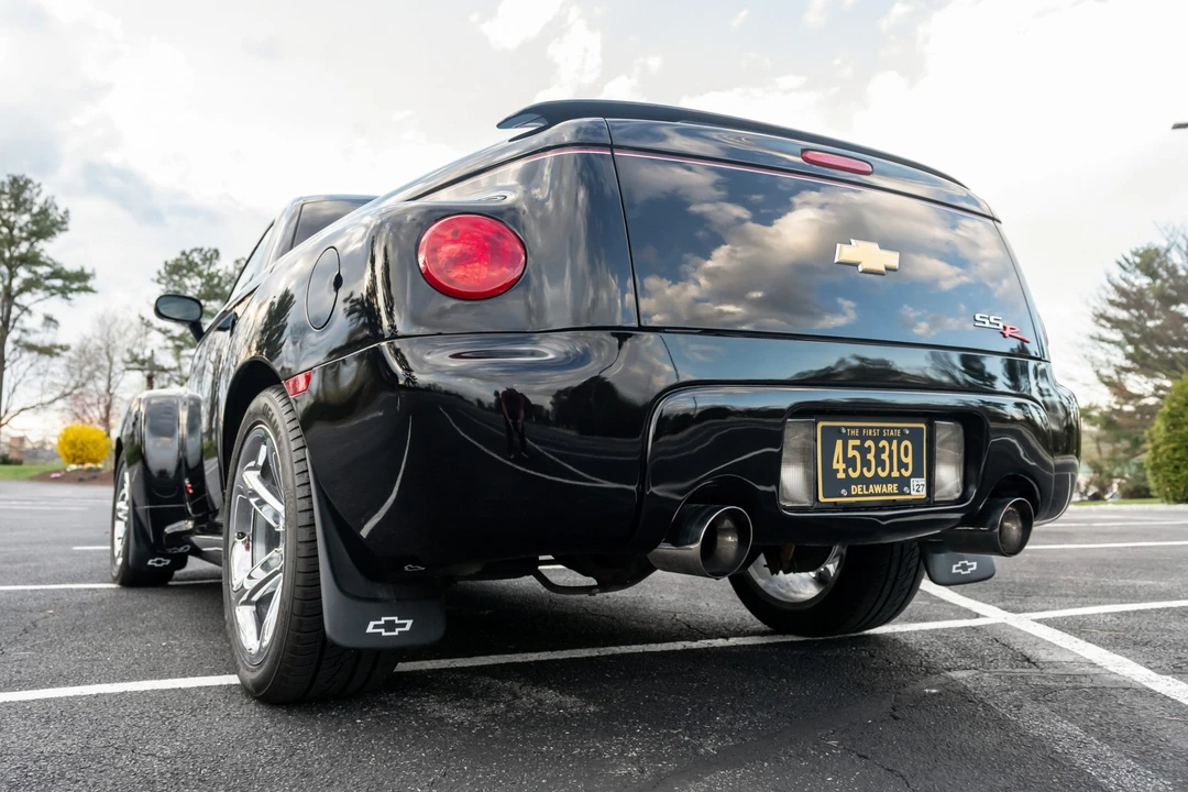 2004 Chevrolet SSR - Image 20 of 21