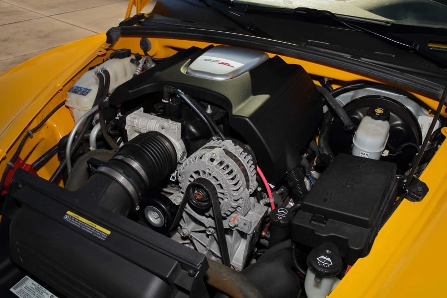 2004 Chevrolet SSR - Image 28 of 29