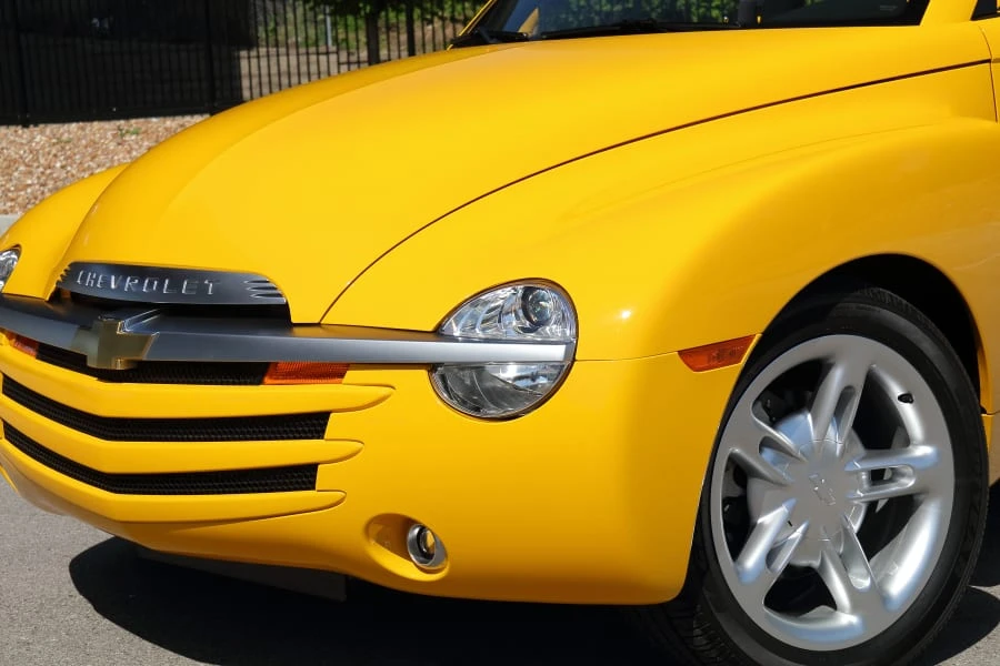 2004 Chevrolet SSR - Image 8 of 25