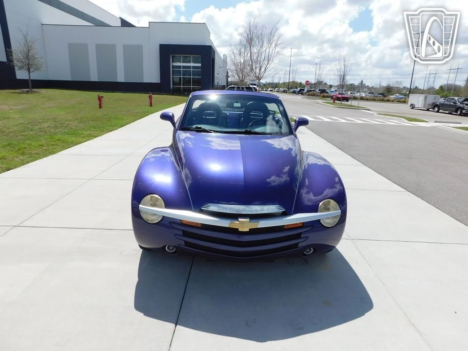 2004 Chevrolet SSR - Image 13 of 21