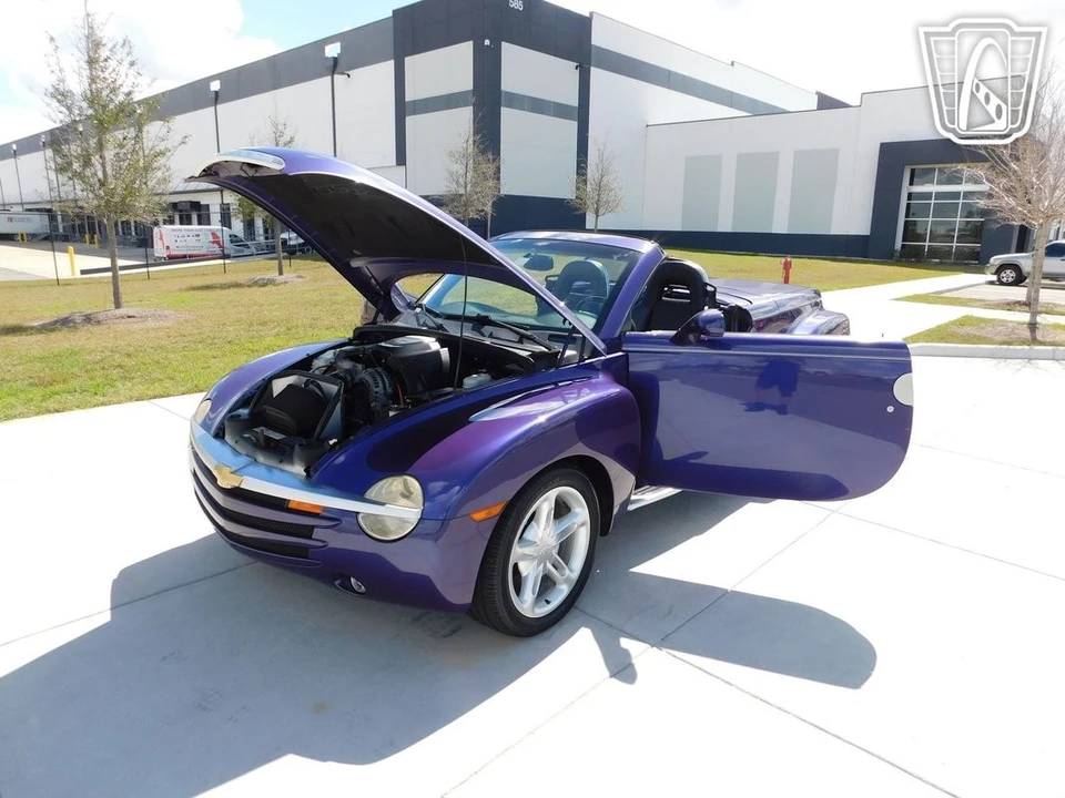2004 Chevrolet SSR - Image 17 of 21