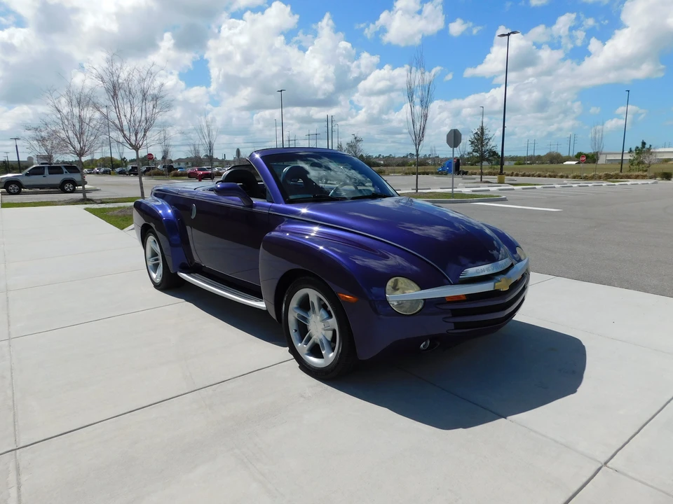 2004 Chevrolet SSR - Image 5 of 31