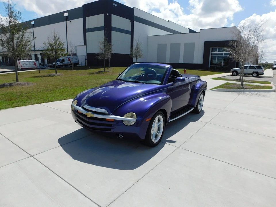 2004 Chevrolet SSR - Image 22 of 31