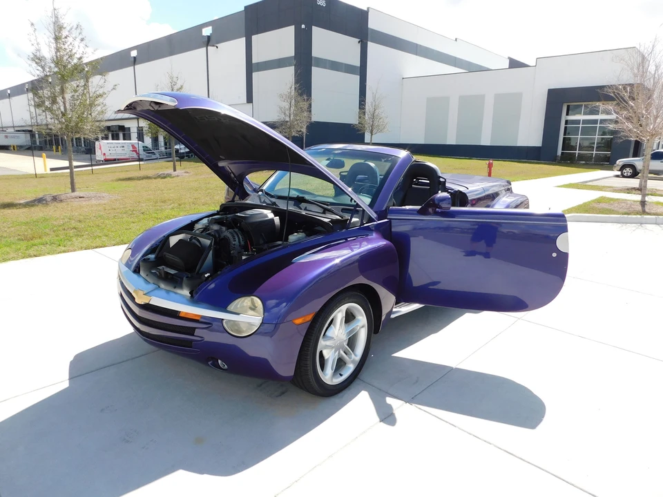 2004 Chevrolet SSR - Image 31 of 31