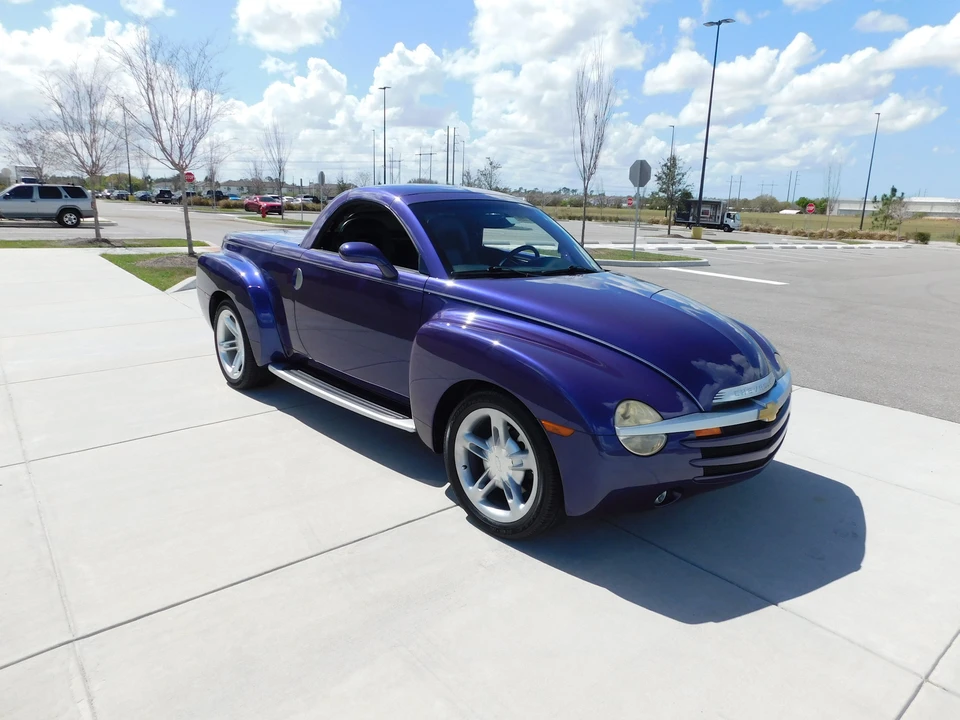 2004 Chevrolet SSR - Image 27 of 31