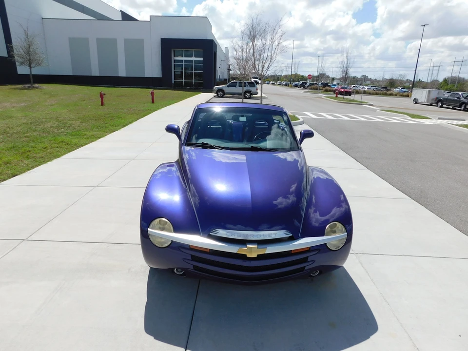 2004 Chevrolet SSR - Image 25 of 31