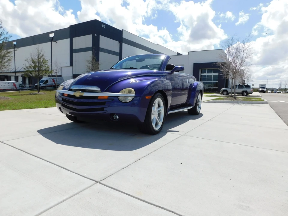 2004 Chevrolet SSR - Image 20 of 31