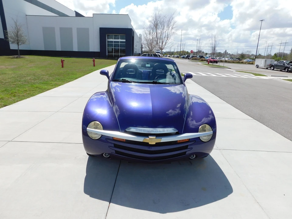 2004 Chevrolet SSR - Image 26 of 31